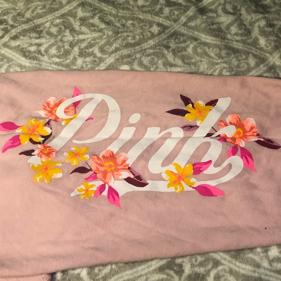 Crop top in good condition - Picture 6 of 8